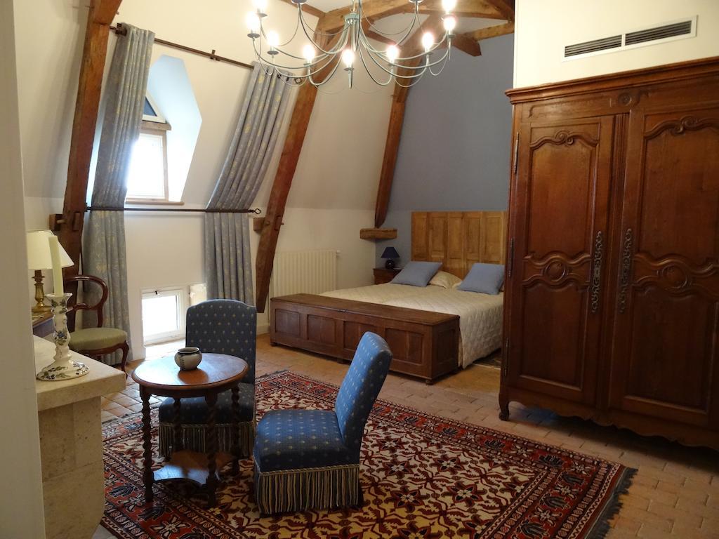Bed and Breakfast Gentilhommiere De Collonges Prissé Habitación foto